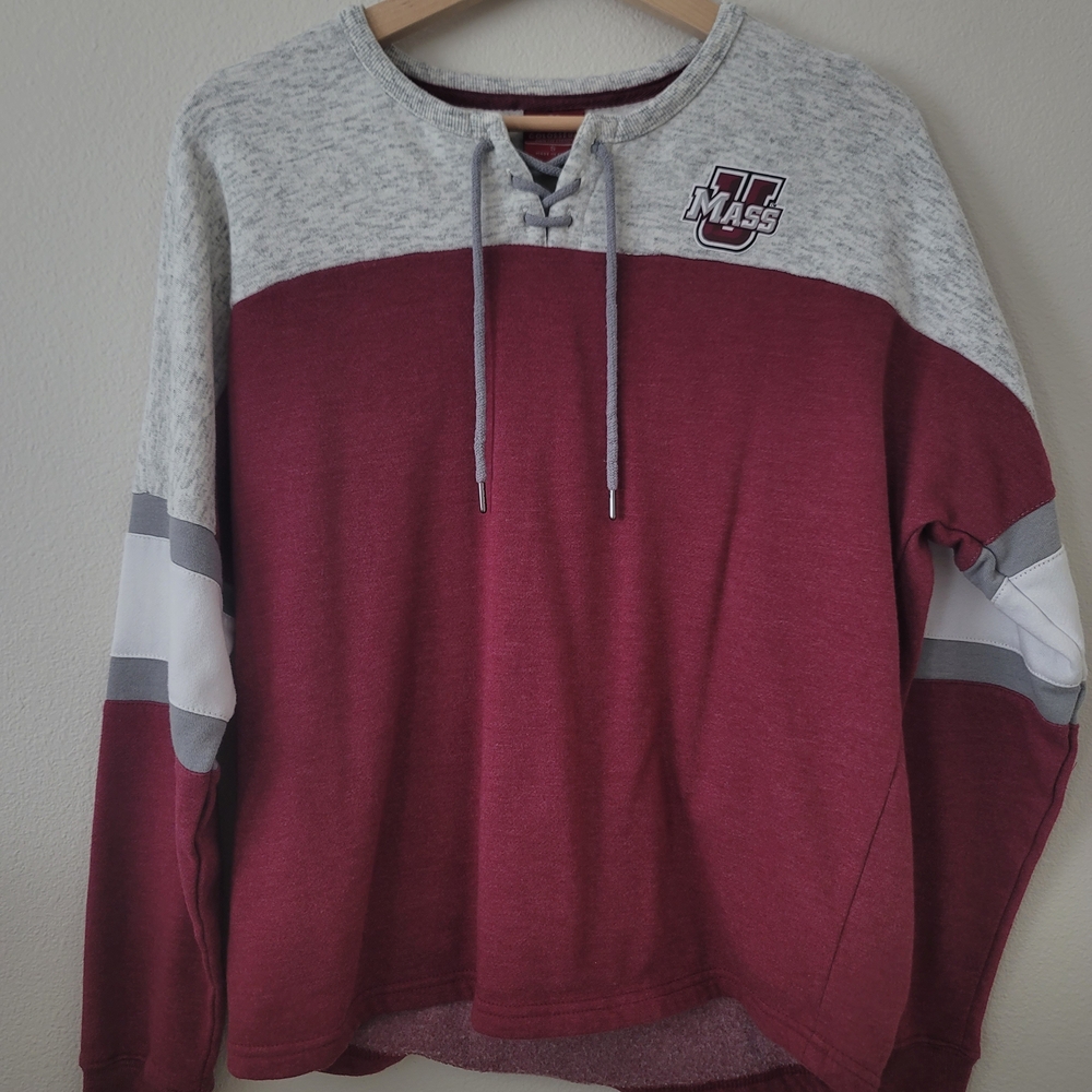 UMASS Women's Sweatshirt Maroon/ Burgandy